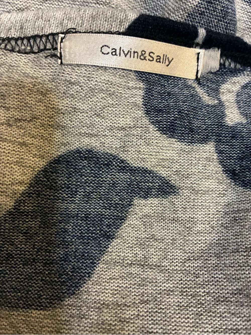Women's Navy Floral Scoop Neck Sweater Top - Picture 5 of 7